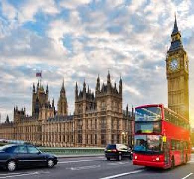 بنسبه تفوق التوقعات ارتفاع مبيعات التجزئة في بريطانيا 